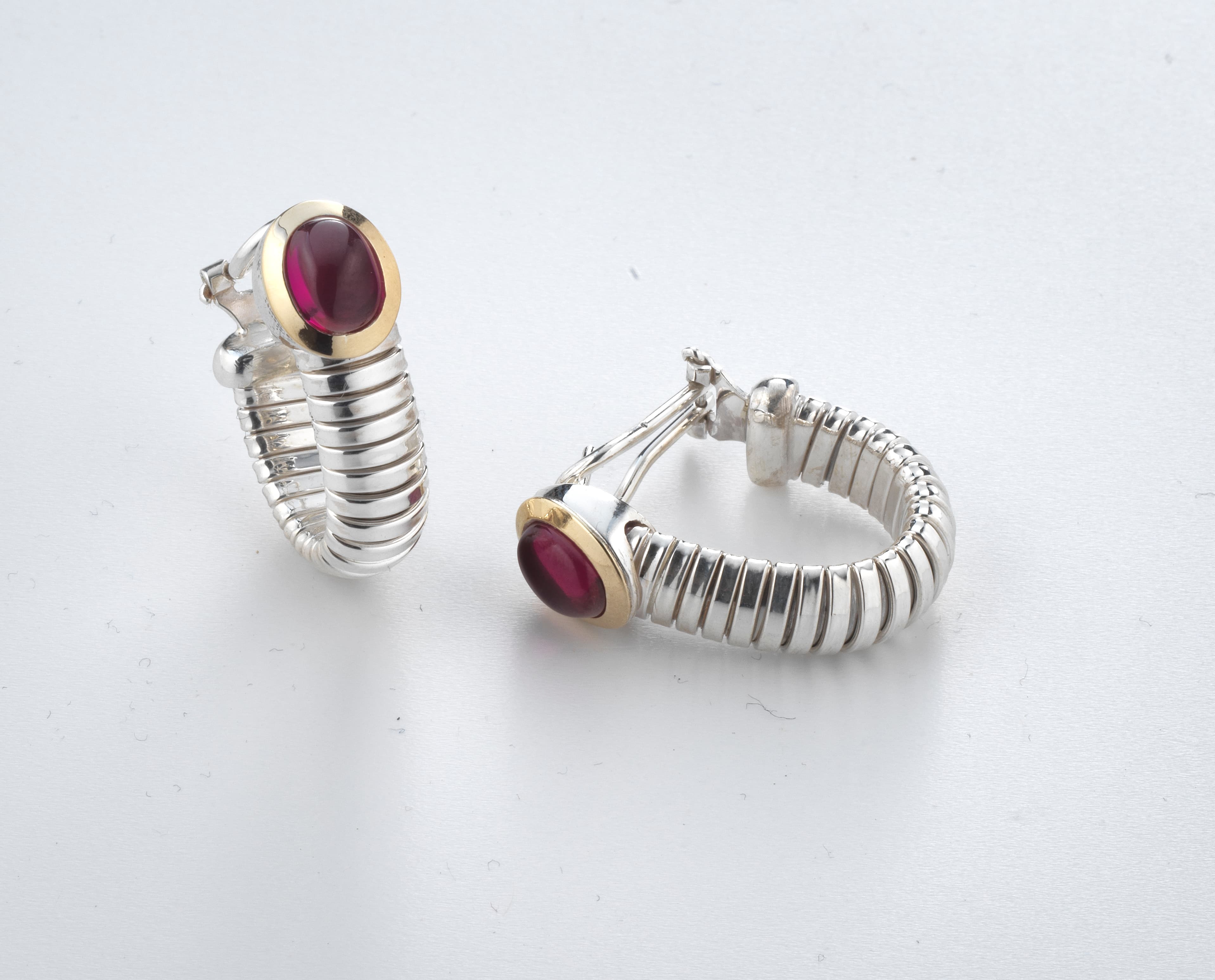 Earrings from the Stones collection, code OR.02